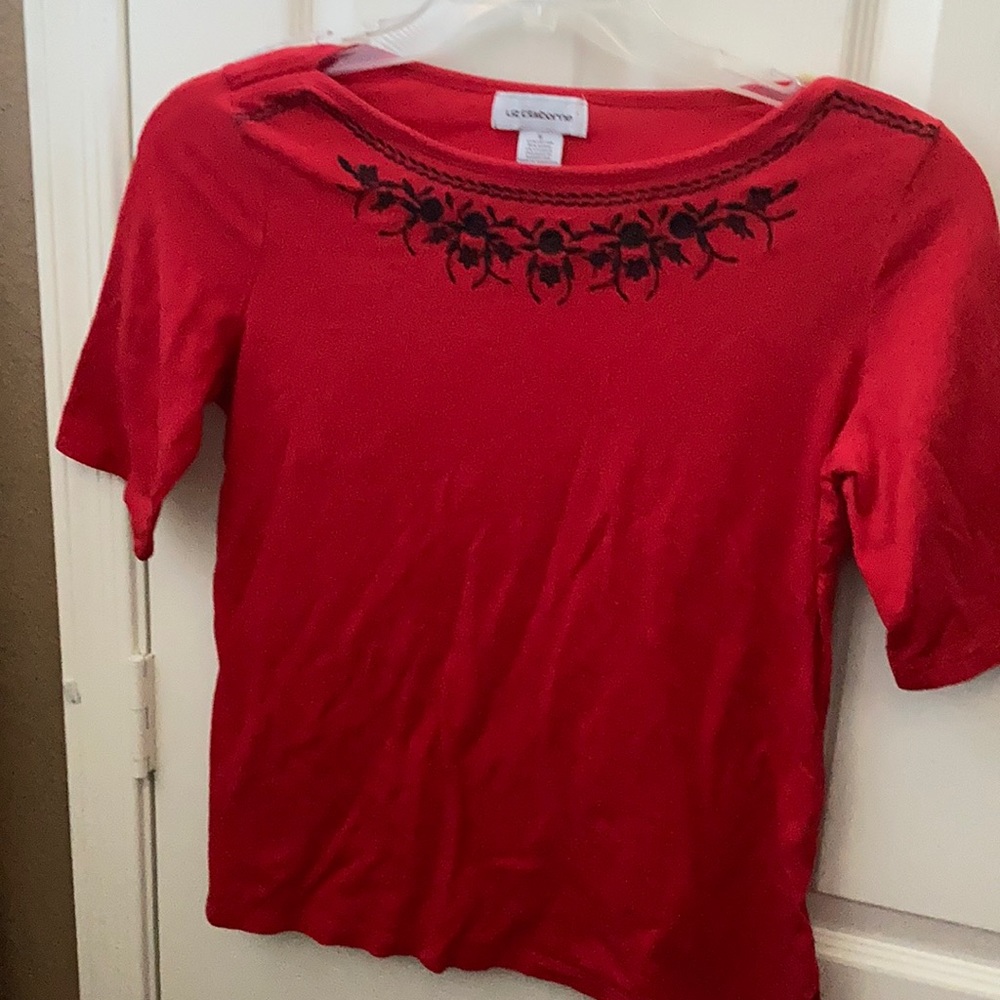 FINAL MARKDOWN Liz Claiborne embroidered top small